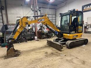 2022 JCB 35Z-1