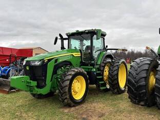 2022 John Deere 8R 310