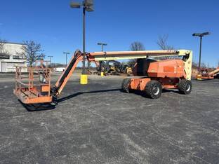 2015 JLG 800AJ