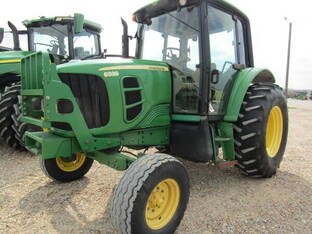 John Deere 6330