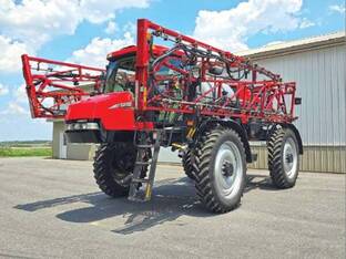 Case IH PATRIOT 3330