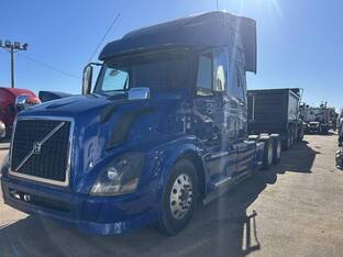2016 Volvo VNL64T670