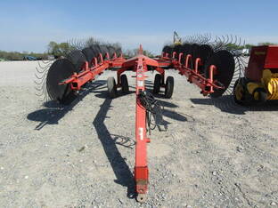 Kuhn SR300