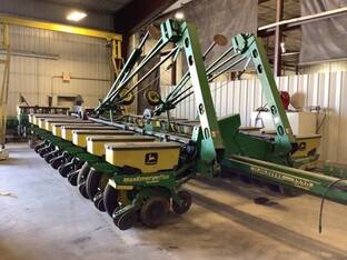 1999 John Deere 1770