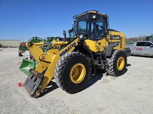 2022 Komatsu WA270-8