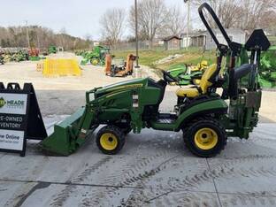 2017 John Deere 1025R