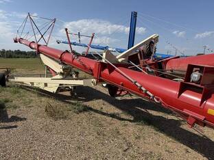 2013 Farm King 1684