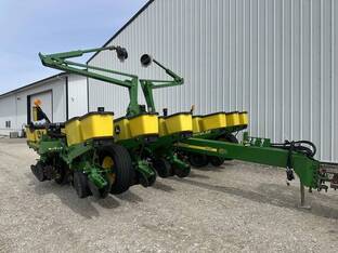 John Deere 1760