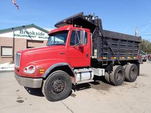 2003 Freightliner FL112