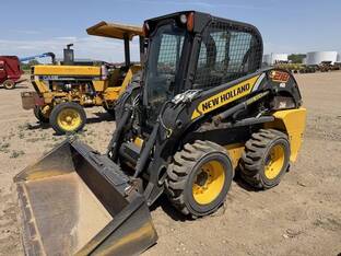 2016 New Holland L218