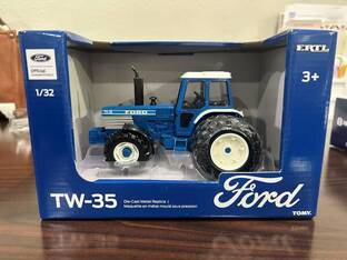 ERTL 1/32 FORD TW-35