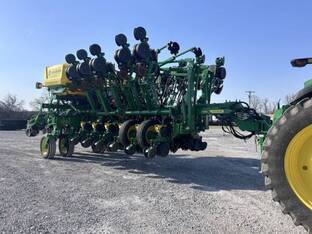 2022 John Deere 1795