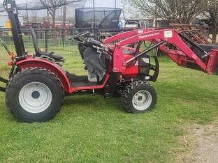 2014 Mahindra MAX 26XL HST