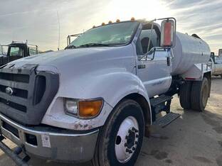 2005 Ford F650 SD