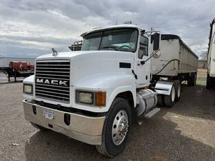 2005 Mack CHN613