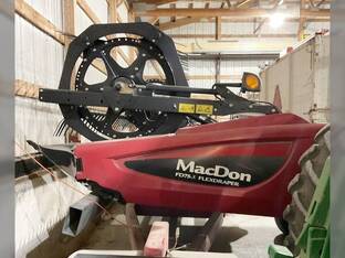 2014 MacDon Industries FD75S