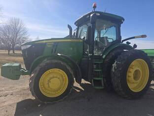 2013 John Deere 7200R