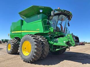 2019 John Deere S780 Combine