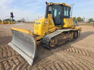 2021 Komatsu D61EX-24