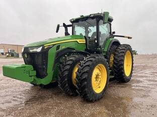 2022 John Deere 8R 370