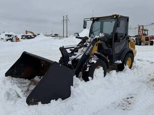 2022 John Deere 204L