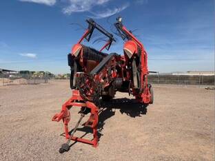 2017 Kuhn Merge-Maxx 902