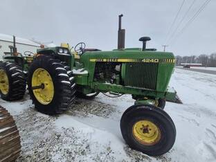 1979 John Deere 4240