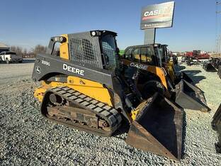 2017 John Deere 333G