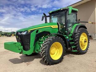 2025 John Deere 8R 310