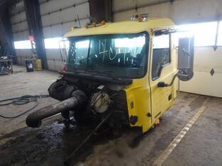 2003 Mack CV713