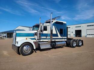 2018 Kenworth W900L