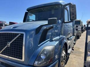 2015 Volvo VNL64T630