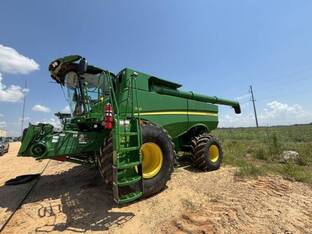 2023 John Deere S780