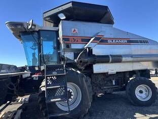 1994 Gleaner R72