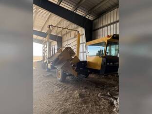 2017 New Holland H9870