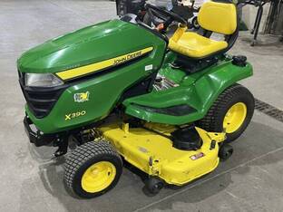 2019 John Deere X390