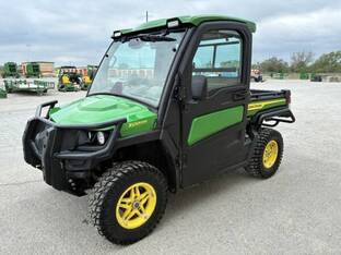 2023 John Deere XUV835R Signature