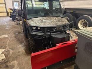 2024 John Deere GATOR XUV 835M