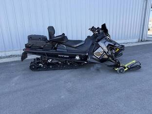 2023 Polaris TITAN ADVENTURE 800 155 ES