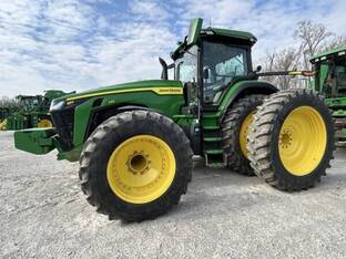 2023 John Deere 8R 230