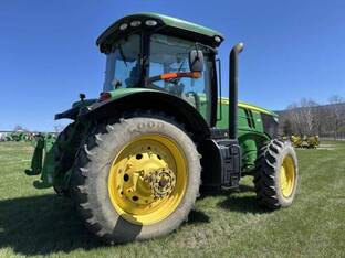 2013 John Deere 7200R