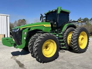 2022 John Deere 8R 340