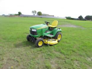 2010 John Deere X724