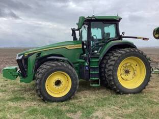 2025 John Deere 8R 370