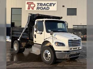 2026 Freightliner BUSINESS CLASS M2 106 PLUS