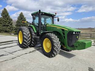 2010 John Deere 8295R
