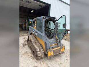 2010 John Deere 319D