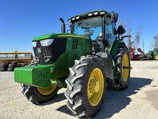 2022 John Deere 6215R