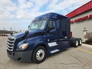 2023 Freightliner CASCADIA 126