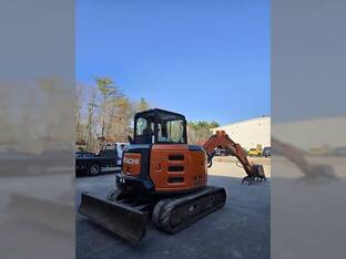 2022 Hitachi ZX60USB-5N